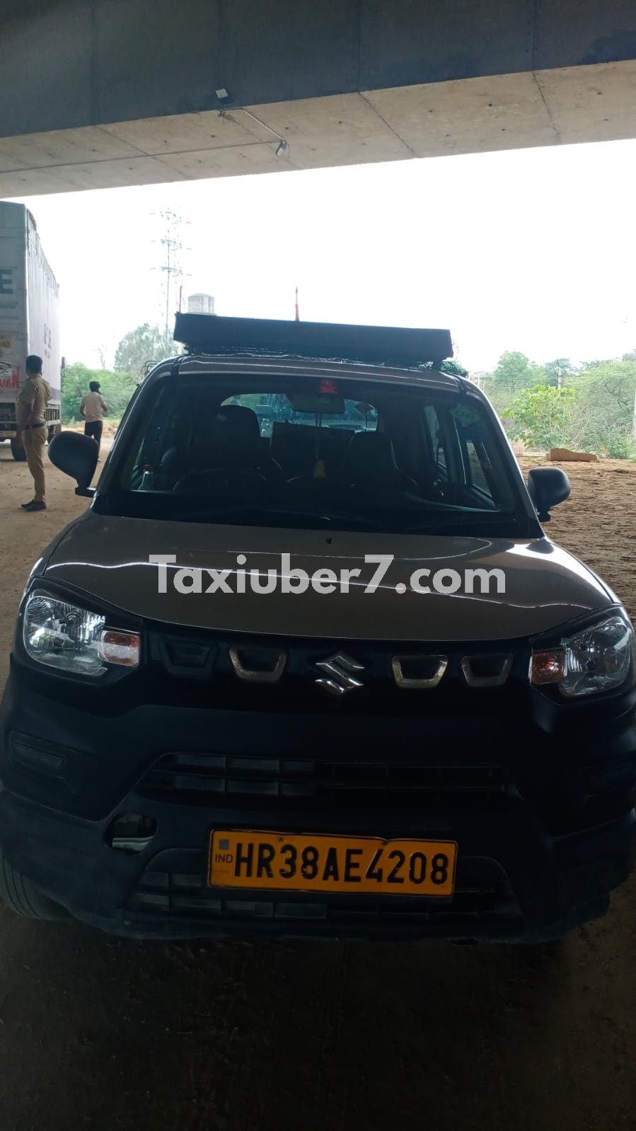 taxi taksi uber near me
